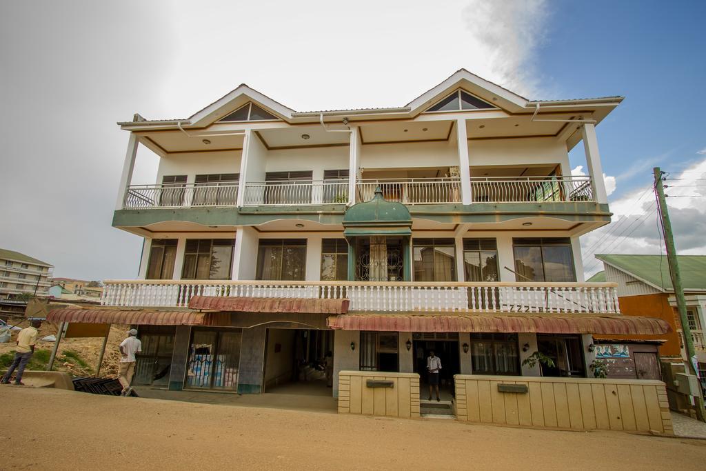 Grand Holiday International Hotel Mbarara Exterior foto